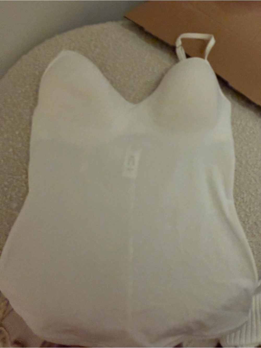 HANRO White Seamless Shaping Cami Top with Built-In Cups